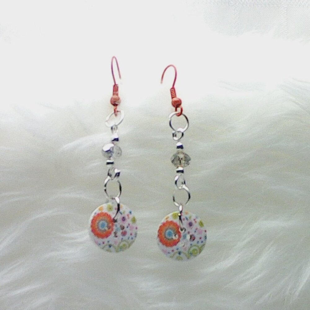 No. 109 Pretty handmade earrings with half-inch diameter buttons